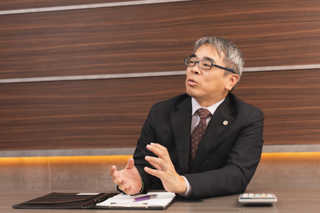 不倫相手の勤務先や年収を知る意味